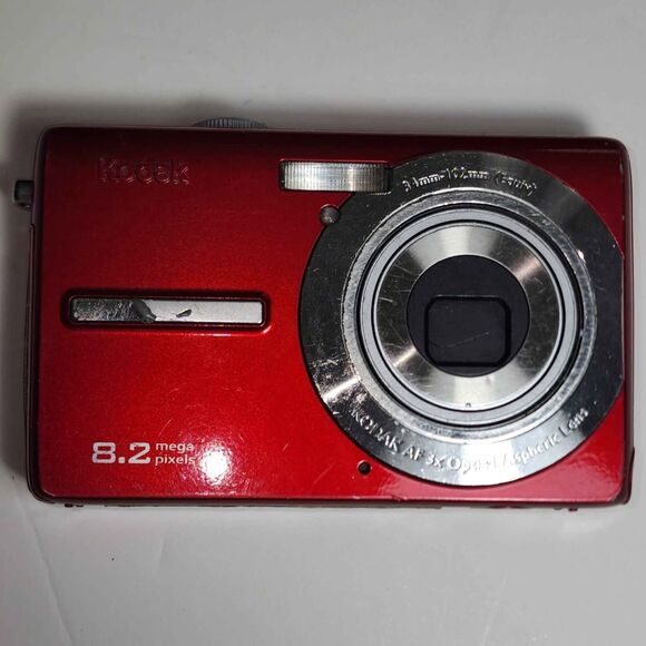 Kodak Easyshare M863 8.2 MP Digital Camera, with 3xOptical Zoom (Red) - Picture 1 of 6